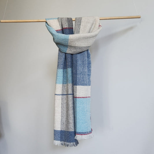 Luxury Handwoven Lambswool Merino Scarf - Soft, Airy and Versatile